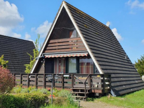 Nurdachhaus EIN HAUS AM DEICH